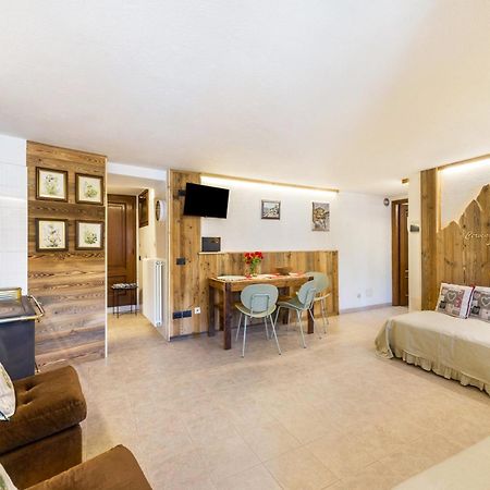 Il Nido Di Letizia Apartment Châtillon Exterior photo