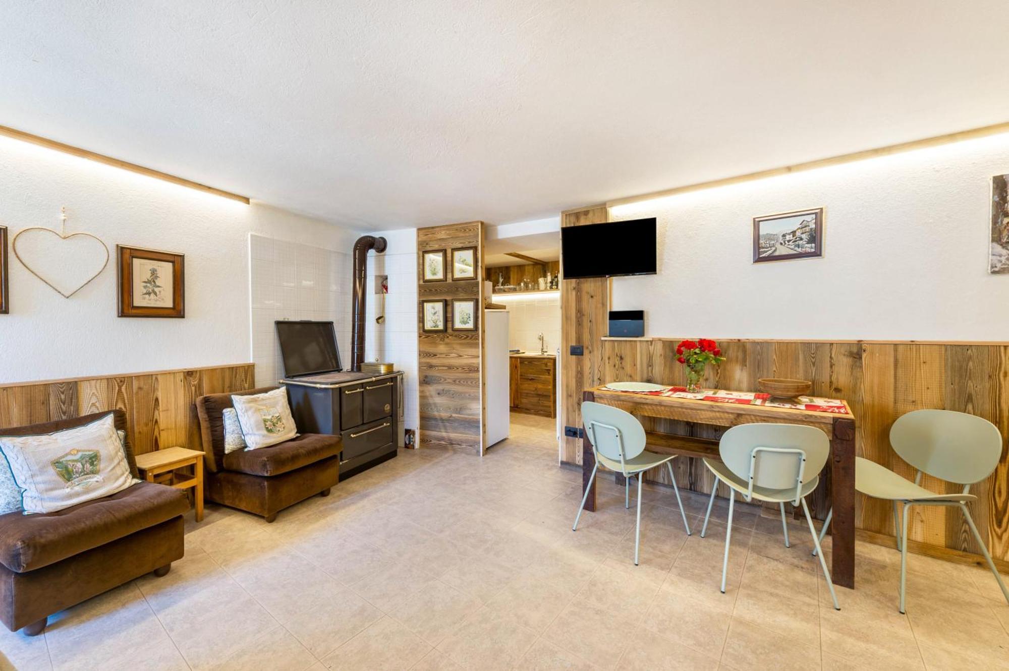 Il Nido Di Letizia Apartment Châtillon Exterior photo