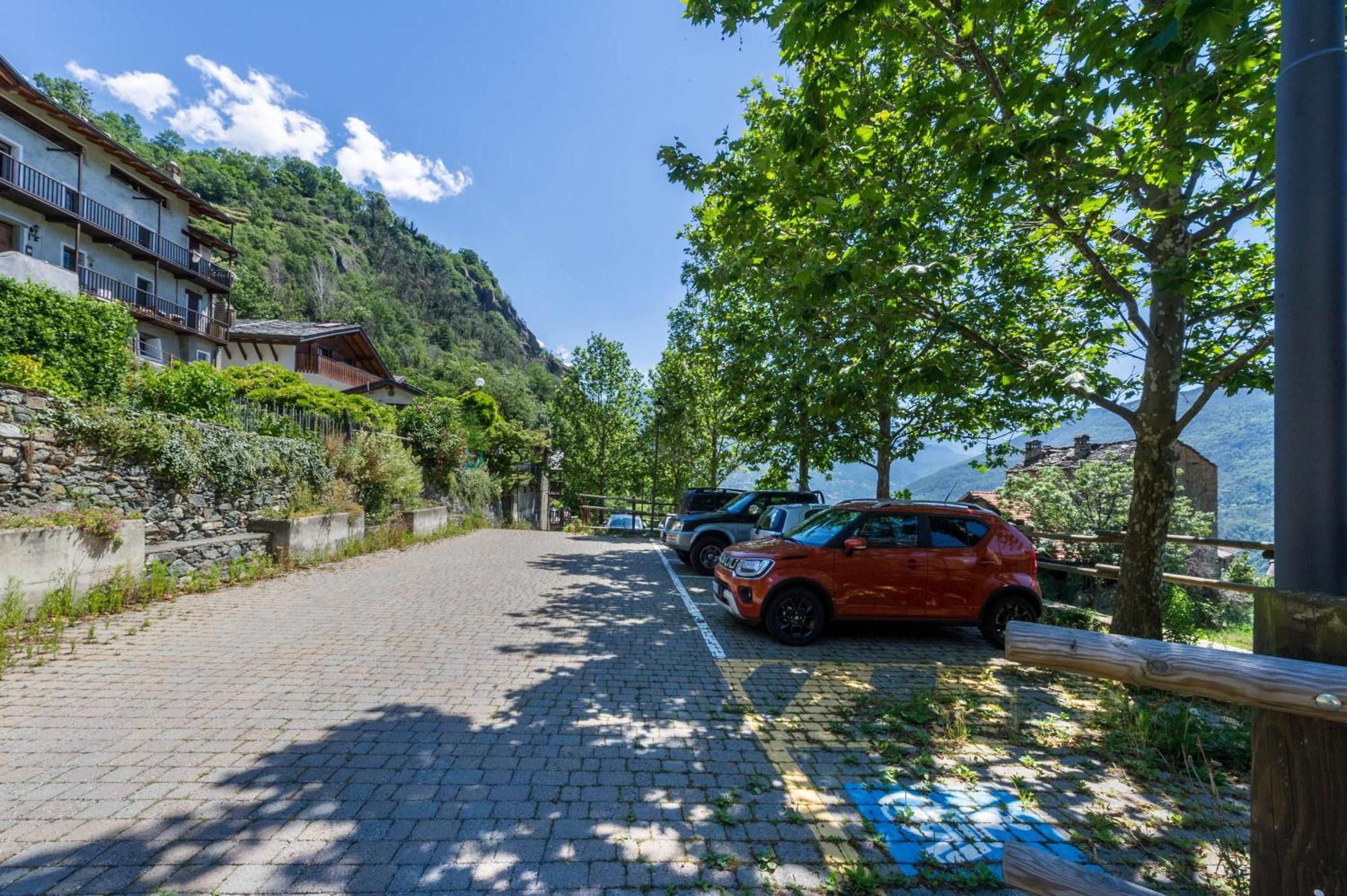 Il Nido Di Letizia Apartment Châtillon Exterior photo
